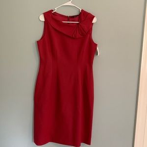 Elie Tahari classic wool lined shift dress